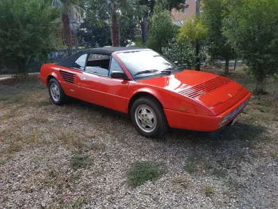 Usata Ferrari Mondial 269 CV (197 kW) 1988 Rosso Cabrio
