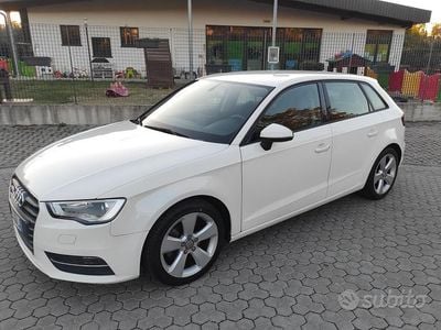 Usata Audi A3 Ambition 105 CV (77 kW) 2013 Bianco Berlina