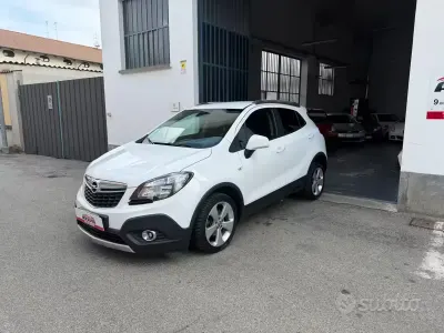 Usata Opel Mokka Cosmo 140 CV (102 kW) 2014 Bianco SUV