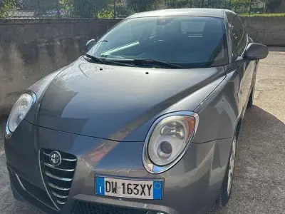 Usata Alfa Romeo MiTo Distinctive 120 CV (88 kW) 2009 Grigio Utilitaria
