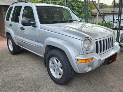 Usata Jeep Cherokee Limited 211 CV (155 kW) 2004 Argento SUV