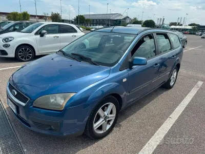 Usata Ford Focus Style 90 CV (66 kW) 2005 Station wagon