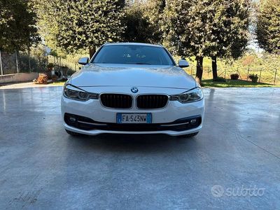 Usata BMW 318 Sport Line 150 CV (110 kW) 2015 Bianco Berlina