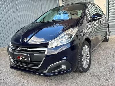 Usata Peugeot 208 Allure 75 CV (55 kW) 2017 Blu Utilitaria
