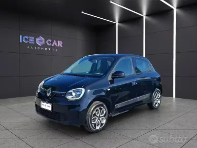 Usata Renault Twingo 30 kW (42 CV) 2023 Nero Utilitaria