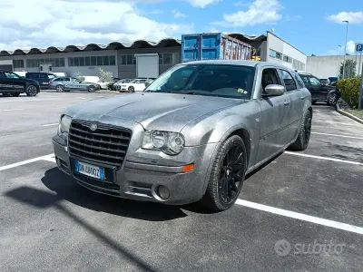 Usata Chrysler 300C Touring 218 CV (160 kW) 2009 Grigio Station wagon