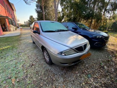 usata Lancia Ypsilon elefantino - 2001