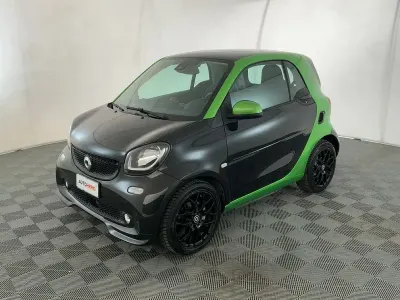 Usata Smart ForTwo Electric Drive Prime 60 kW (82 CV) 2018 Nero Utilitaria