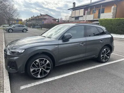 Usata Audi Q5 Ambiente 204 CV (150 kW) 2023 Grigio SUV