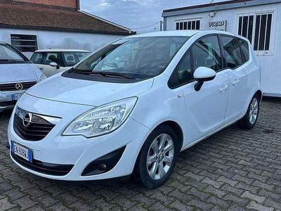 Usata Opel Meriva Cosmo 95 CV (69 kW) 2012 Bianco Monovolume