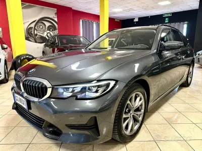 Usata BMW 320e Sport Line 190 CV (139 kW) 2021 Grigio Station wagon