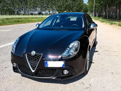 Usata Alfa Romeo Giulietta 109 CV (80 kW) 2017 Nero Utilitaria