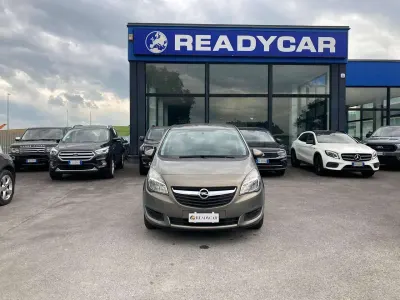 Usata Opel Meriva 101 CV (74 kW) 2016 Grigio Monovolume