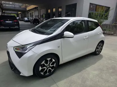 Usata Toyota Aygo 72 CV (52 kW) 2019 Other Utilitaria