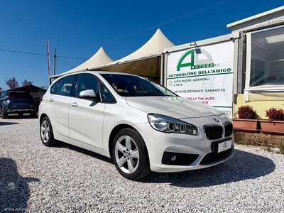 Usata BMW 218 Active Tourer Luxury Line 150 CV (110 kW) 2015 Bianco Monovolume