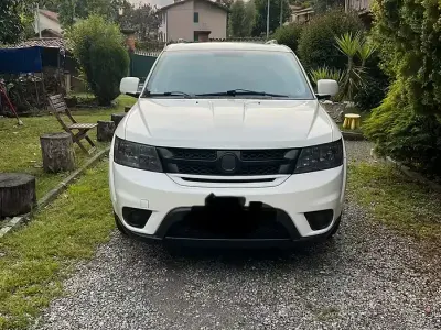 Usata Fiat Freemont 140 CV (102 kW) 2011 Bianco SUV