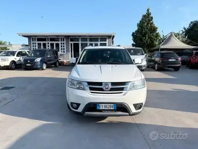 Usata Fiat Freemont Black Code 170 CV (125 kW) 2014 Bianco SUV