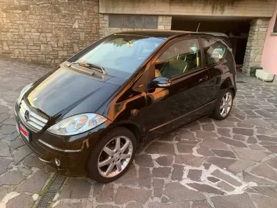 Usata Mercedes A150 Avantgarde 95 CV (69 kW) 2005 Nero Coupé