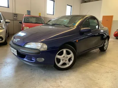 Usata Opel Tigra 90 CV (66 kW) 1997 Nautilus blue metallic Coupé