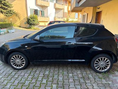 Usata Alfa Romeo MiTo 84 CV (61 kW) 2015 Nero Utilitaria