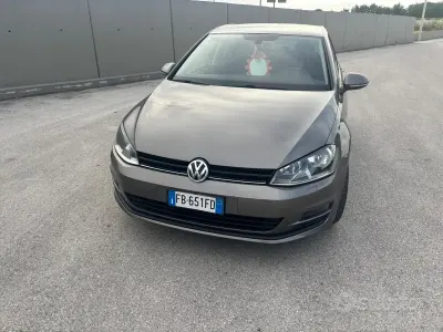 Usata VW Golf VII Business 110 CV (80 kW) 2015 Grigio Berlina