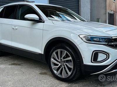 Usata VW T-Roc 116 CV (85 kW) 2022 Bianco SUV