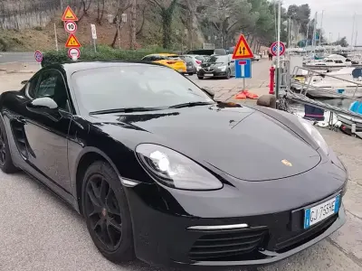 Usata Porsche 718 Cayman