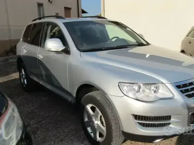 Usata VW Touareg R 174 CV (127 kW) 2007 Grigio SUV