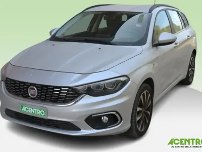 Usata Fiat Tipo Lounge 120 CV (88 kW) 2020 Gray Station wagon