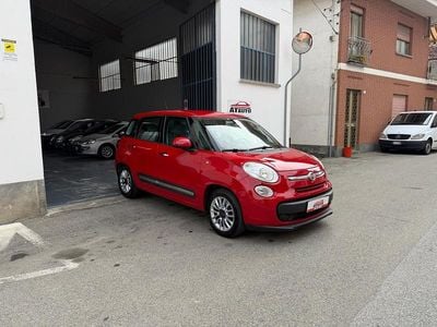 Begagnad Fiat 500L Lounge 85 HK (62 kW) 2015 Röd Minibuss