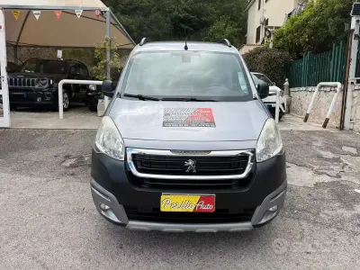 Usata Peugeot Partner Tepee Active 110 CV (80 kW) 2017 Grigio Monovolume