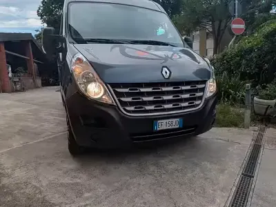 Usata Renault Master 125 CV (91 kW) 2010 Grigio Berlina
