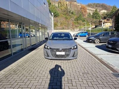 Usata Peugeot 208 Allure 101 CV (74 kW) 2025 Grigio Utilitaria