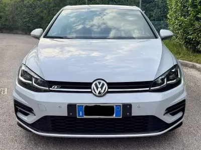 Usata VW Golf VII R-line 150 CV (110 kW) 2018 Berlina