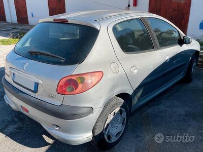 usata Peugeot 206 - benzina 1.100 - ok neopatentati