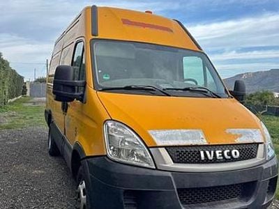 Usata Iveco Daily 204 CV (150 kW) 2011 Giallo
