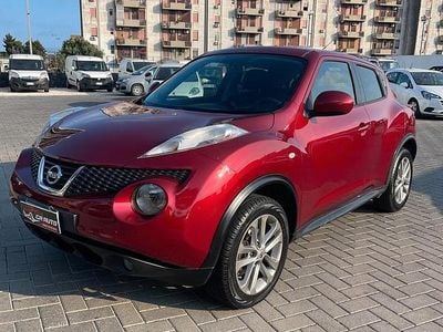 Usata Nissan Juke Tekna 110 CV (80 kW) 2011 Rosso SUV
