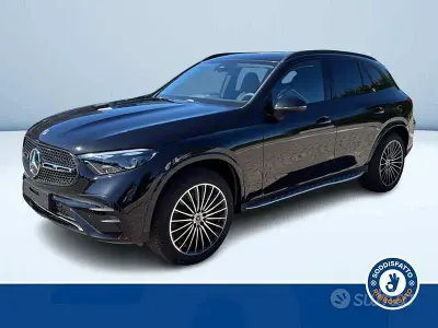 Nuova Mercedes GLC300e AMG 2026 Nero SUV