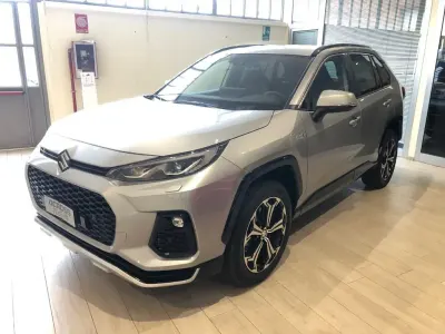 Second-hand Suzuki Across 306 CP (225 kW) 2024 Argintiu SUV