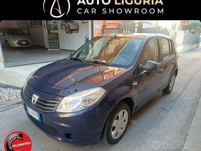 Usata Dacia Sandero 72 CV (52 kW) 2010 Blu Berlina
