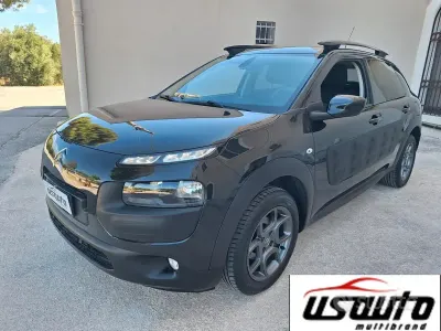 Usata Citroën C4 Shine 99 CV (72 kW) 2017 Nero SUV