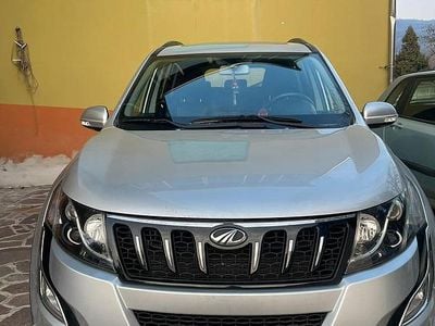 Usata Mahindra XUV500 140 CV (102 kW) 2019 Grigio SUV