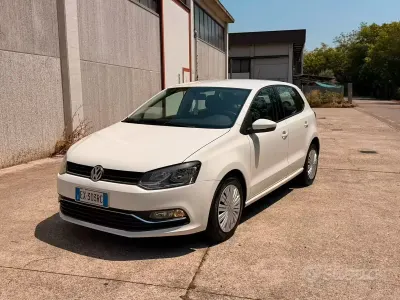 Usata VW Polo Comfortline 75 CV (55 kW) 2015 Bianco Berlina