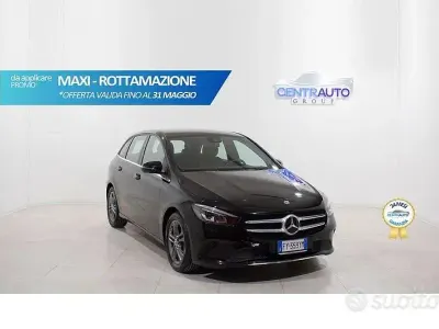 Usata Mercedes B180 Business 109 CV (80 kW) 2019 Nero Monovolume