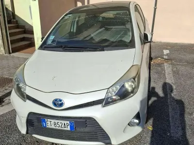Usata Toyota Yaris Hybrid