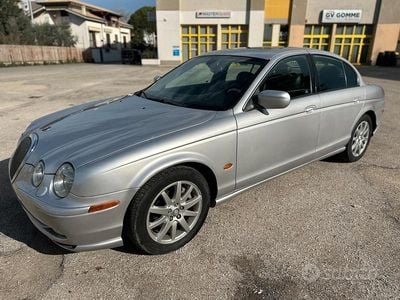 Usata Jaguar S-Type Executive 238 CV (175 kW) 2002 Grigio Berlina