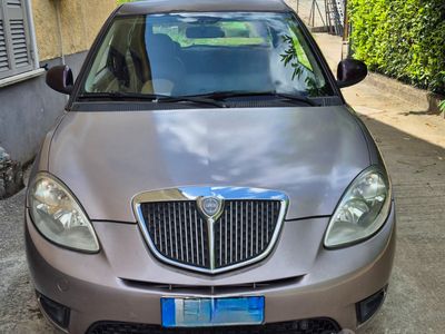 Usata Lancia Ypsilon 80 CV (58 kW) 2010 Utilitaria
