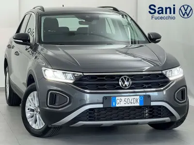 Usata VW T-Roc Life 116 CV (85 kW) 2023 Grigio SUV