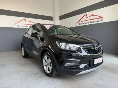 Usata Opel Mokka X S 116 CV (85 kW) 2018 Black sapphire metallizzato SUV