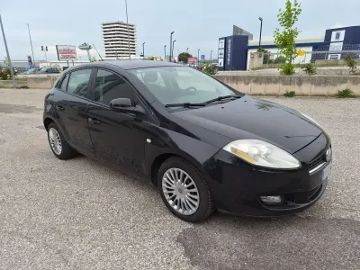 Usata Fiat Bravo Dynamic 90 CV (66 kW) 2007 Nero Utilitaria